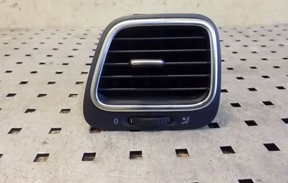 Dashboard side air vent grill/cover trim