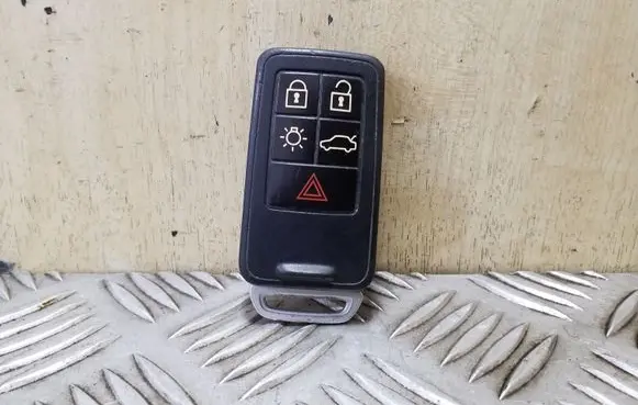 Volvo V40 Cross country Ignition key/card 30659607 5WK49264