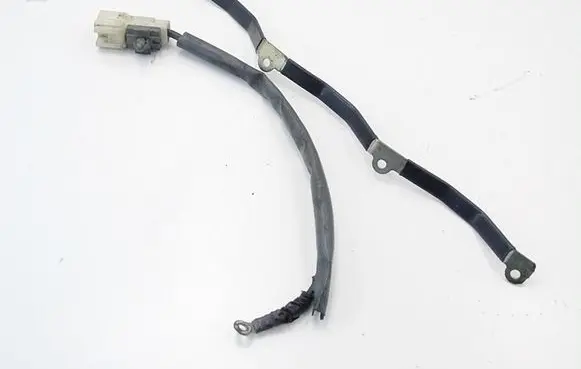 Mazda MPV Plug wire 