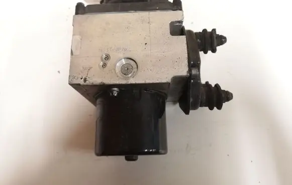 Volkswagen PASSAT B6 ABS Pump 3C0614109 16420501 16420301A