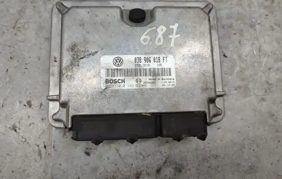 Volkswagen PASSAT B5 Engine control unit/module 038906018FT