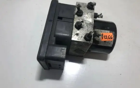 Skoda Octavia Mk1 (1U) ABS Pump 1j0614117g 1c0907379l