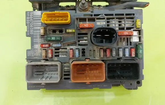 Peugeot Partner BSM Control unit 9664706280