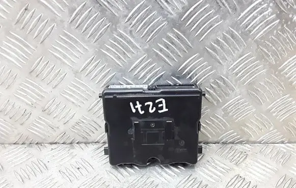 Nissan X-Trail T32 Engine control unit/module 5HB01201801
