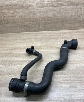 BMW 3 E46 Engine coolant pipe/hose 7520668 7520669 1436375