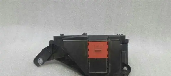 Mercedes-Benz E W213 Fuse module A2135400850