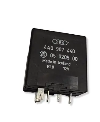 Volkswagen PASSAT B5.5 Other relay 4A0907440 05020500