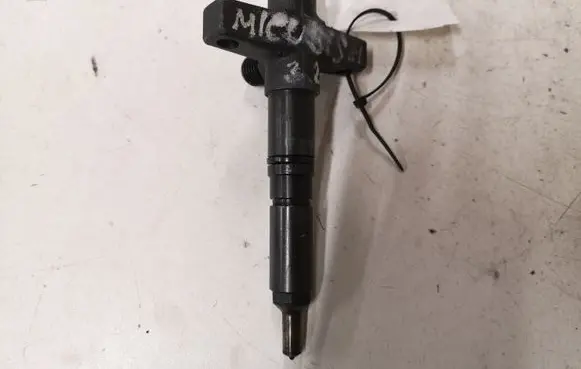 Mitsubishi Pajero Fuel injector 484410 282484410