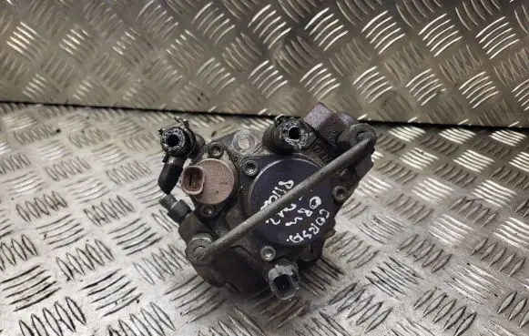 Opel Corsa D Fuel injection high pressure pump HU2940000501