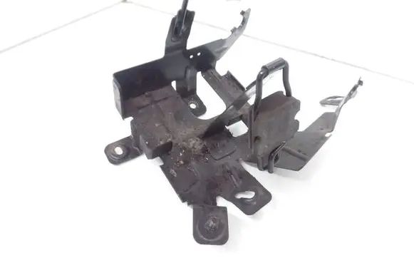 Mercedes-Benz E W211 Battery bracket 2115454440