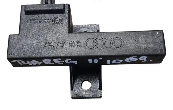 Volkswagen Touareg II Keyless (KESSY) go control unit/module 8K0907247 33542221