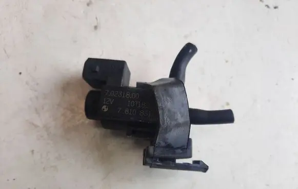 BMW 5 F10 F11 Turbo solenoid valve 7810831
