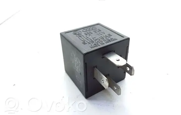 Volkswagen Golf III Other relay 191955529 72HV002