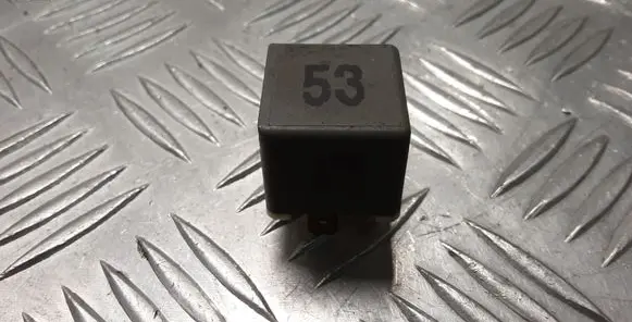 Volkswagen Golf IV Other relay 141951253B