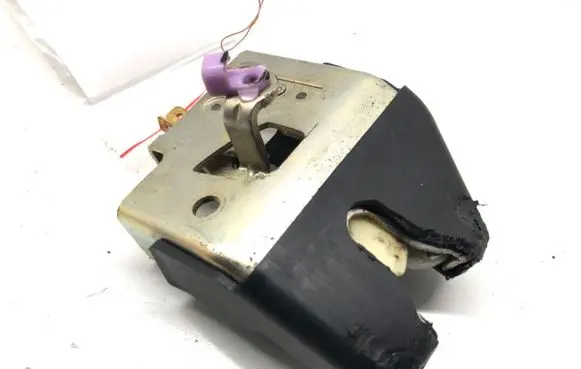 Honda City Tailgate exterior lock 