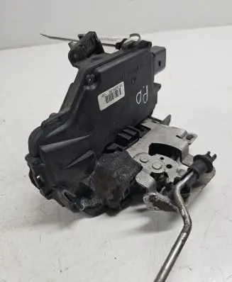Audi A4 S4 B6 8E 8H Front door lock 8E1837016C