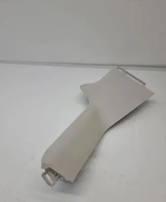 (D)pillar trim (top)