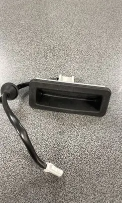 Ford C-MAX I Tailgate trunk handle 1346324