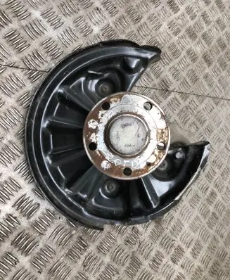 Volkswagen PASSAT B8 Rear wheel hub
