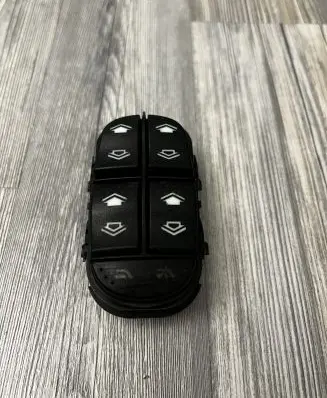 Ford Focus Electric window control switch 98AB14A132DE