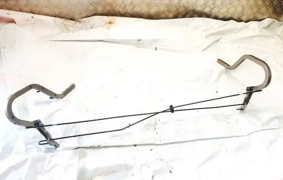 Tailgate/trunk/boot hinge