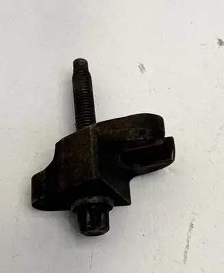 Volvo V60 Fuel Injector clamp holder 