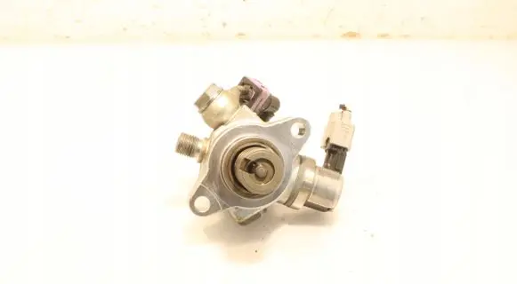Mazda 3 Mechanical fuel pump 96100