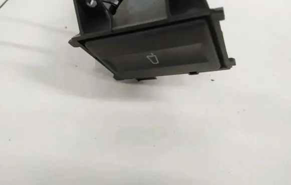 Ford Mondeo Mk III Cup holder 1s7113564a