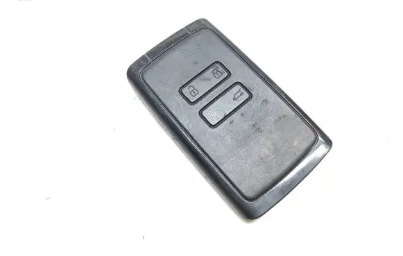 Renault Kadjar Ignition key/card 