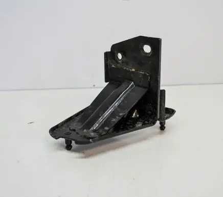 Volkswagen PASSAT B8 Other engine bay part 5Q2614235E