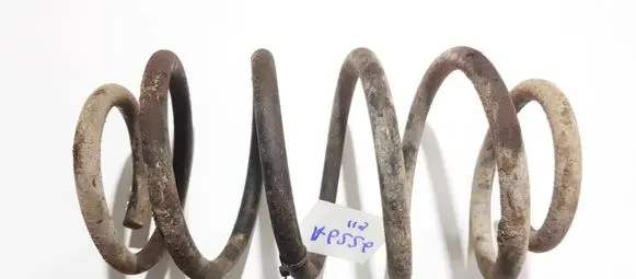Jeep Grand Cherokee (WK) Rear coil spring