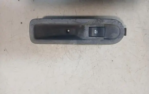 Renault Scenic II - Grand scenic II Electric window control switch 156013870