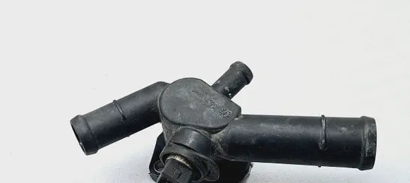 Audi A3 S3 8L Engine coolant pipe/hose 06A121133D