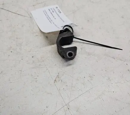 BMW 5 E60 E61 Fuel Injector clamp holder 
