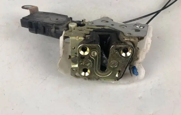 Subaru Forester SG Front door lock