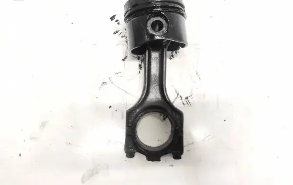 BMW 5 E39 Piston with connecting rod