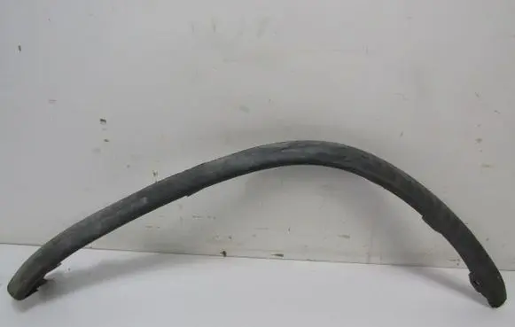 Ford Maverick Front arch trim 