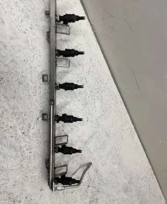 BMW 5 E60 E61 Fuel injectors set 7541453