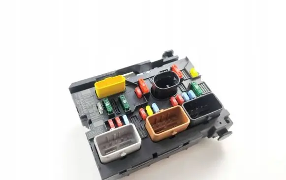 Citroen C3 Fuse module 9664055580
