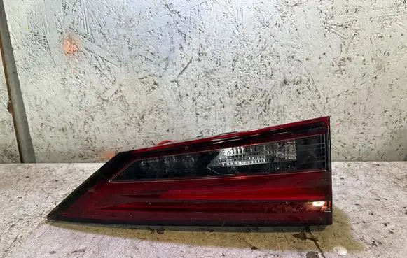 Nissan Qashqai J12 Tailgate rear/tail lights