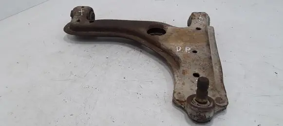 Opel Zafira A Front lower control arm/wishbone 90468638