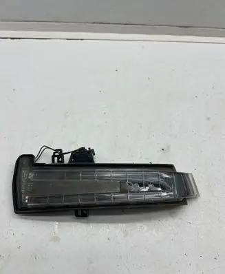 Mercedes-Benz A W176 Mirror indicator light A2129067201 A3159539A