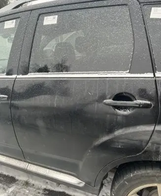 Peugeot 4007 Rear door