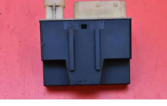 Citroen C3 Picasso Relay mounting block 9652021180