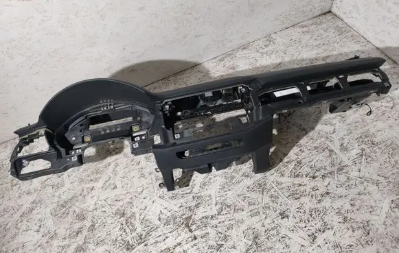 Audi A5 Dashboard 8W1857001L 0075860 PNE00758604