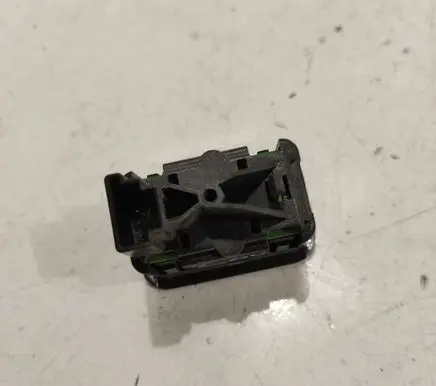 Mercedes-Benz C W204 Electric window control switch A2048700451