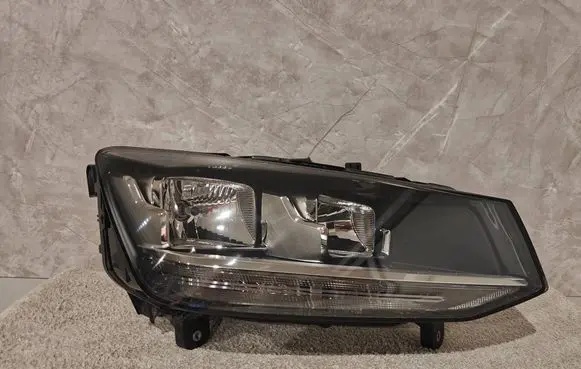 Audi Q2 - Headlight/headlamp 81A941004 90063629 A046439