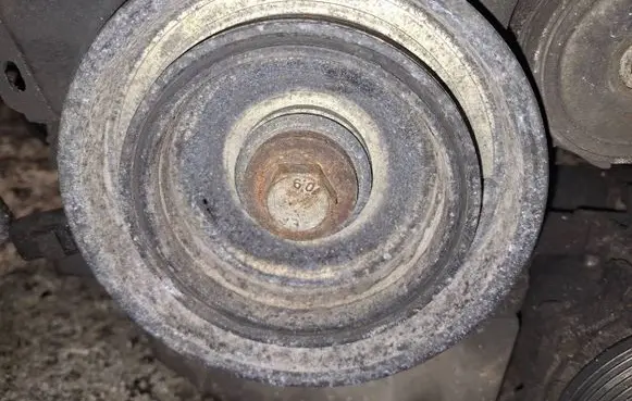 Volvo V50 Crankshaft pulley