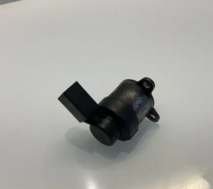 Mercedes-Benz E W211 Fuel pressure sensor A6420160381 6420740184