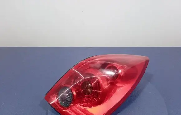 Nissan Primera Rear/tail lights